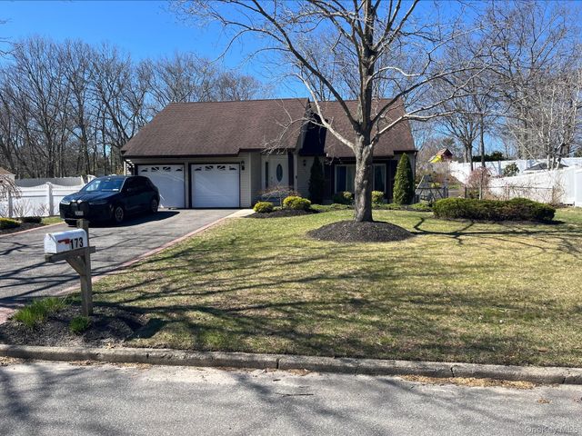 173 Sequoia Drive, Coram, NY 11727