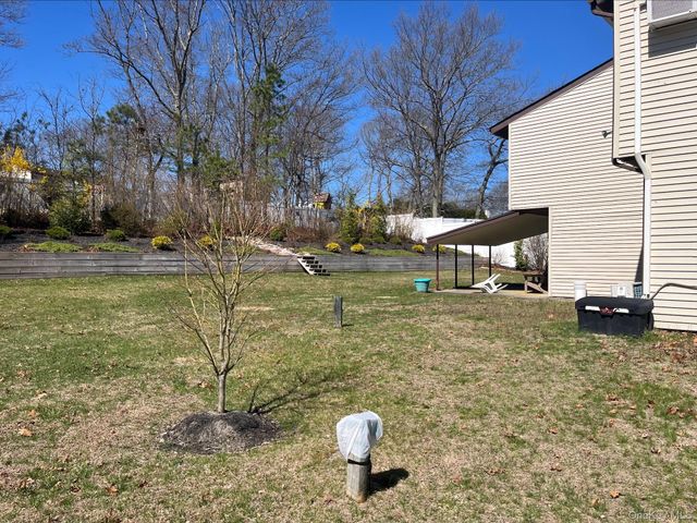 173 Sequoia Drive, Coram, NY 11727