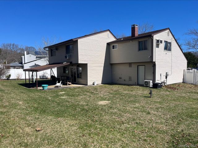 173 Sequoia Drive, Coram, NY 11727