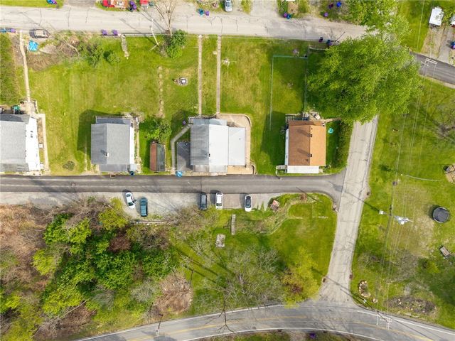 9109 Pine St, Plum Boro, PA 15239