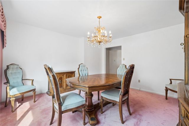 9109 Pine St, Plum Boro, PA 15239