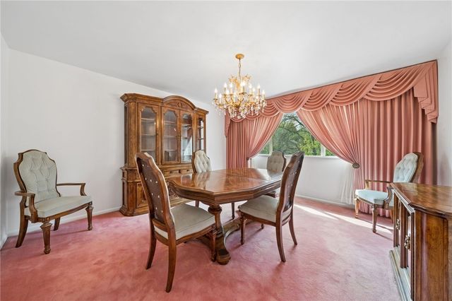 9109 Pine St, Plum Boro, PA 15239