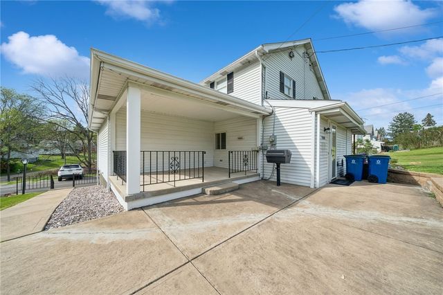 9109 Pine St, Plum Boro, PA 15239