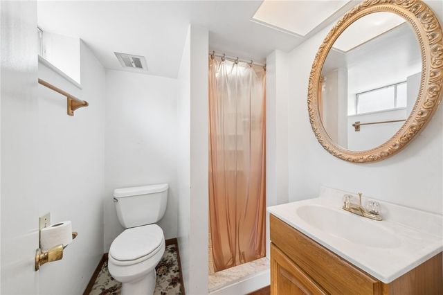 9109 Pine St, Plum Boro, PA 15239