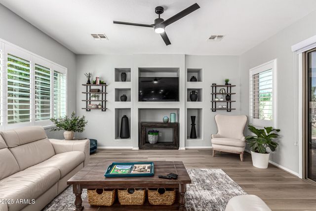 5750 S Dragoon Drive, Chandler, AZ 85249