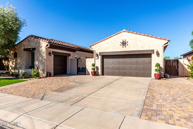 5750 S Dragoon Drive, Chandler, AZ 85249