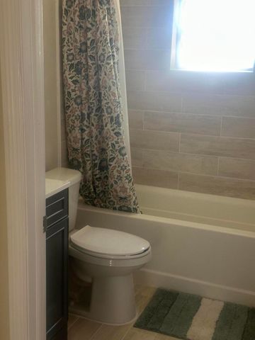 704 N 18th Street B, Fort Pierce, FL 34950