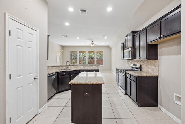 2220 Lookout Range DR, Leander, TX 78641