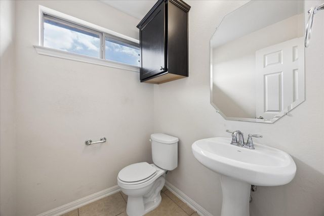 2220 Lookout Range DR, Leander, TX 78641