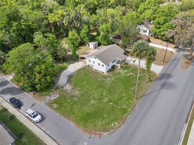 334 W HOWRY AVENUE, Deland, FL 32720