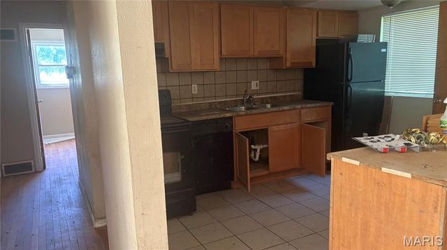 100 McAlpine Drive, St Louis, MO 63137
