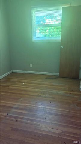 100 McAlpine Drive, St Louis, MO 63137