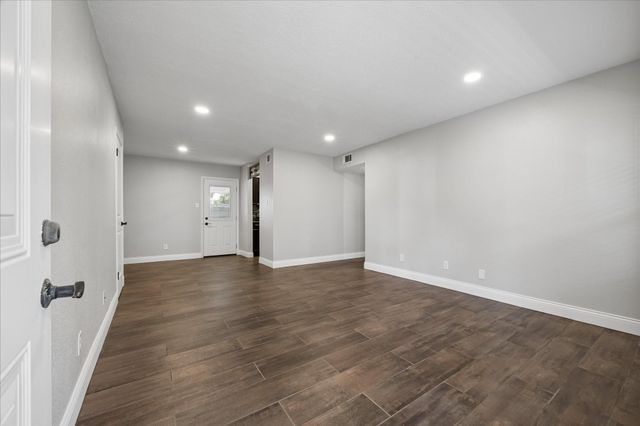 3535 Nasa Rd 1 59, Seabrook, TX 77586