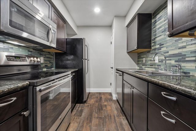 3535 Nasa Rd 1 59, Seabrook, TX 77586