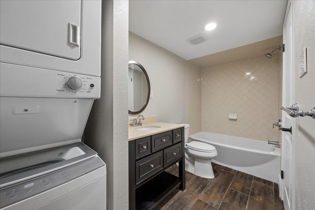 3535 Nasa Rd 1 59, Seabrook, TX 77586