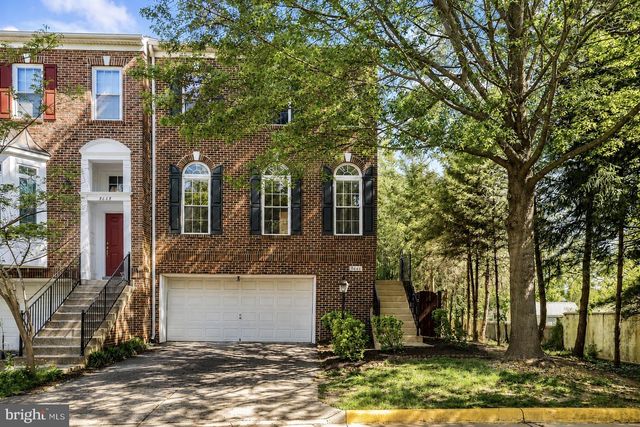 8646 ROYAL WORCESTER LN, Fairfax, VA 22031