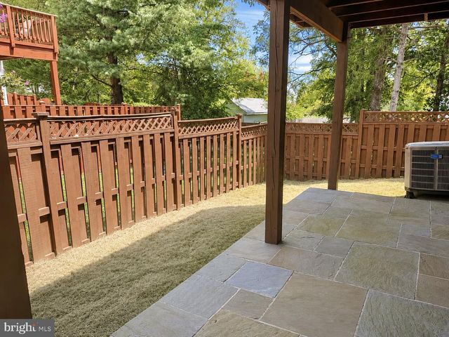 8646 ROYAL WORCESTER LN, Fairfax, VA 22031