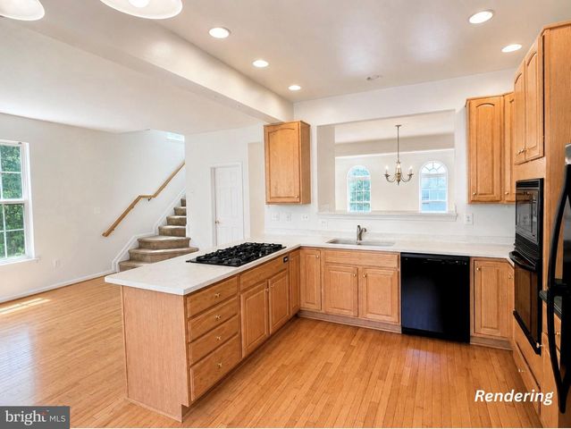 8646 ROYAL WORCESTER LN, Fairfax, VA 22031