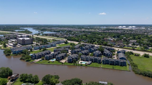 18511 Egret Bay Boulevard 511, Webster, TX 77058