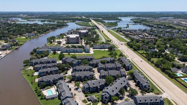 18511 Egret Bay Boulevard 511, Webster, TX 77058