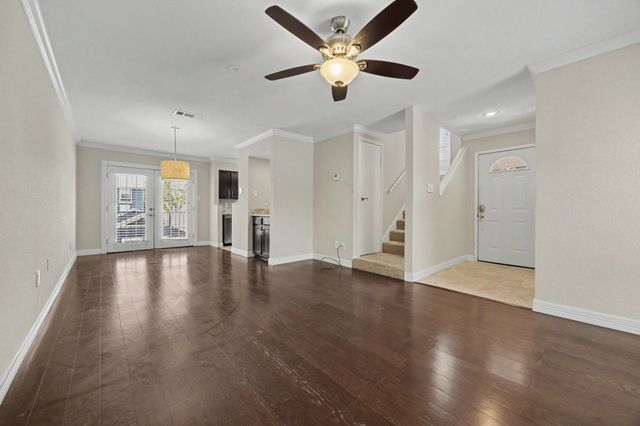 18511 Egret Bay Boulevard 511, Webster, TX 77058