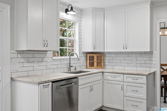 2804 ALTADENA SOUTH WAY, Birmingham, AL 35244