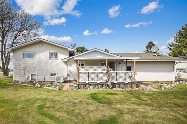 19820 E Micaview Ave, Greenacres, WA 99016