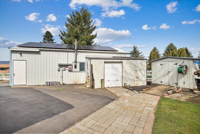 19820 E Micaview Ave, Greenacres, WA 99016