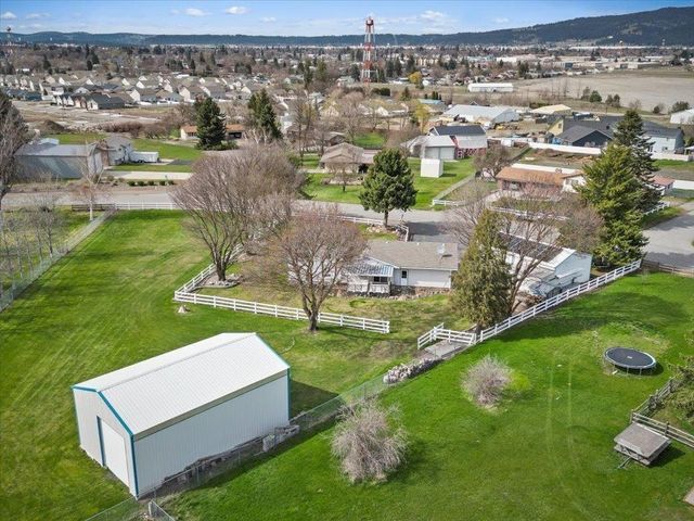 19820 E Micaview Ave, Greenacres, WA 99016