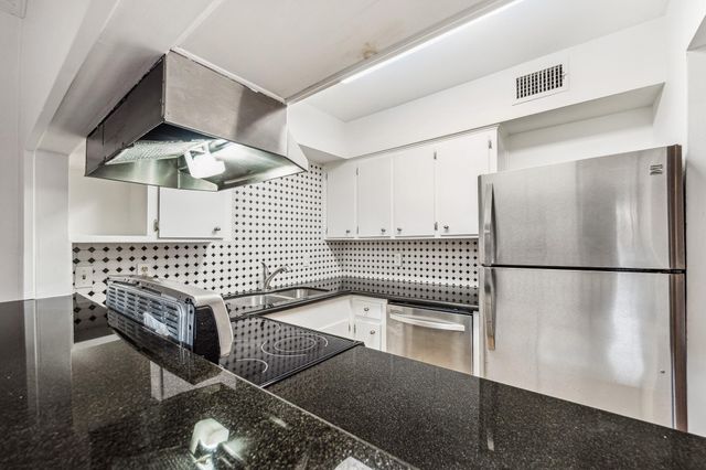 3922 W Alabama Street 1, Houston, TX 77027