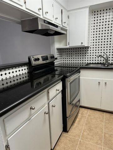 3922 W Alabama Street 1, Houston, TX 77027