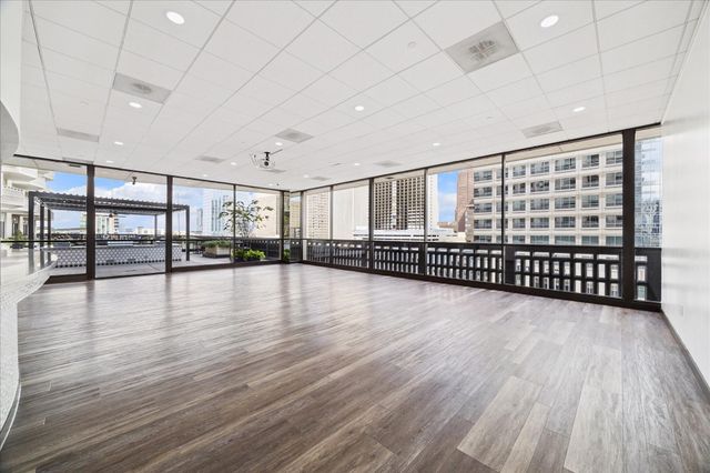 2016 Main Street 903, Houston, TX 77002