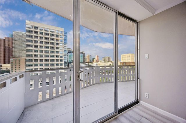 2016 Main Street 903, Houston, TX 77002