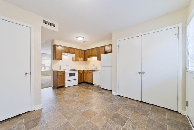 1660 Baltimore Dr Apt 1, Clarksville, TN 37043