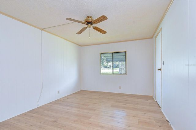 6055 CRESTVIEW LANE, Zephyrhills, FL 33542