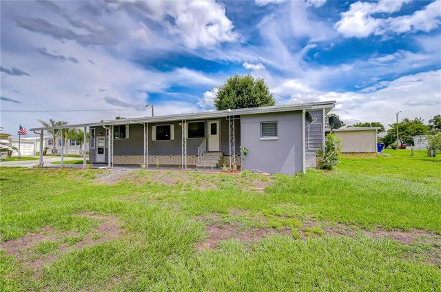 6055 CRESTVIEW LANE, Zephyrhills, FL 33542