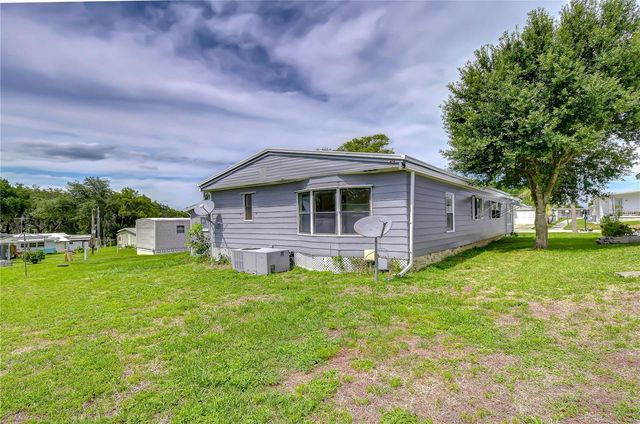 6055 CRESTVIEW LANE, Zephyrhills, FL 33542