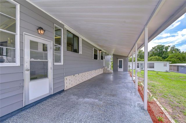6055 CRESTVIEW LANE, Zephyrhills, FL 33542