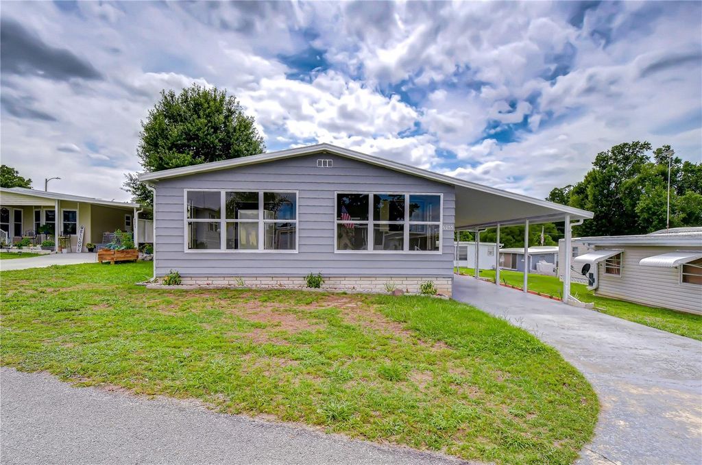6055 CRESTVIEW LANE, Zephyrhills, FL 33542