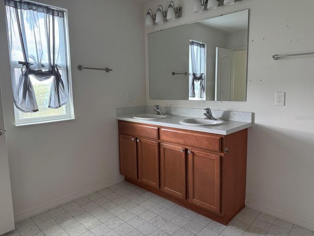 709 SARNER PASS WAY, Winter Haven, FL 33881