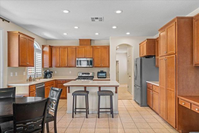 10208 Abbott St, Stockton, CA 95209