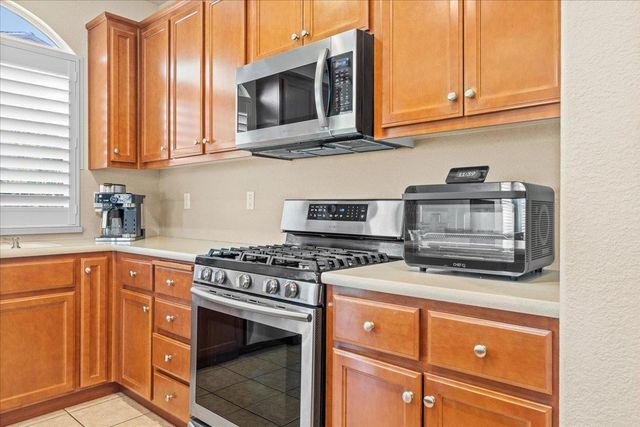10208 Abbott St, Stockton, CA 95209