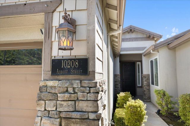 10208 Abbott St, Stockton, CA 95209