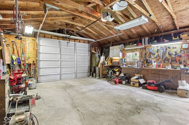 8103 E 10th Street, Indianapolis, IN 46219