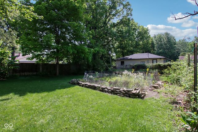 8103 E 10th Street, Indianapolis, IN 46219