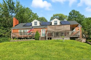 23 Robert Rd, Poughkeepsie, NY 12603