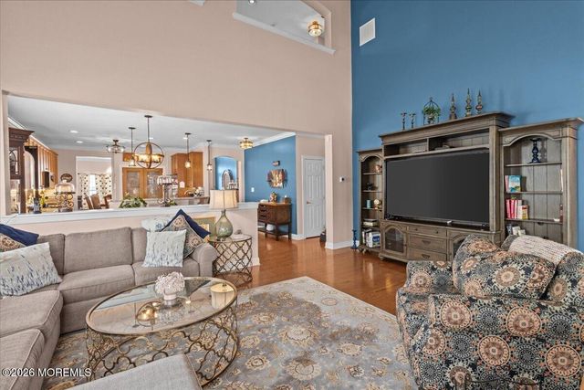 6 Marbella Court, Hamilton, NJ 08691