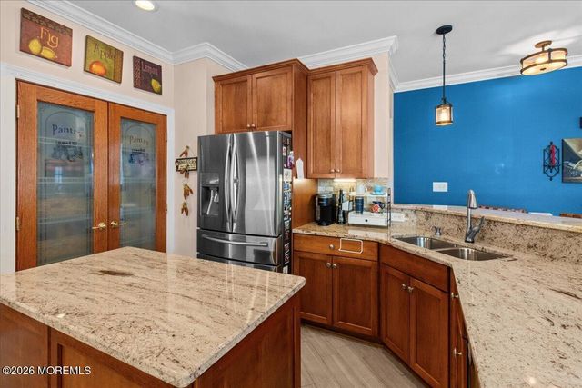 6 Marbella Court, Hamilton, NJ 08691