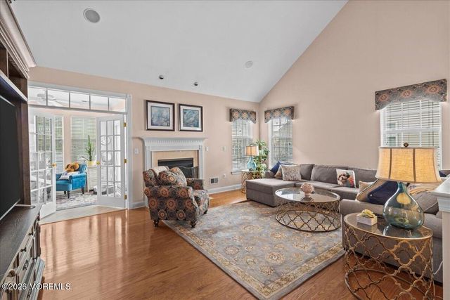 6 Marbella Court, Hamilton, NJ 08691