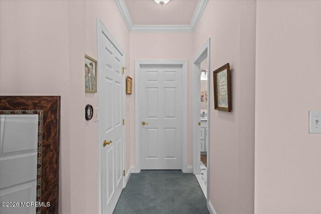 6 Marbella Court, Hamilton, NJ 08691